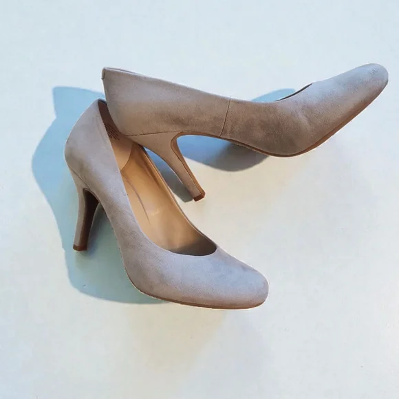 Kelly & Katie Taupe Heels - Picture 3 of 10